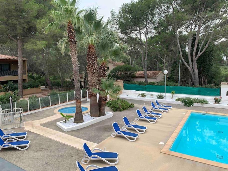 Les Appartements de La Marina Sanary-sur-Mer Extérieur photo